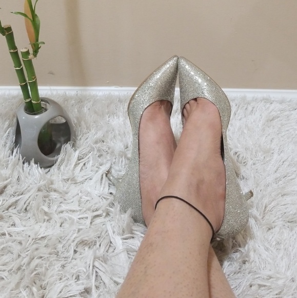 Authentic Micheal Kors kitten Heels - Picture 6 of 7